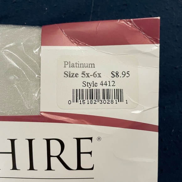 NWT Queen Berkshire Shimmers Hose - Picture 3 of 5